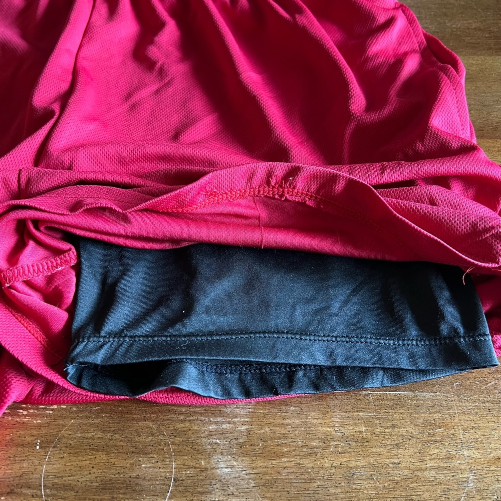 Neleus Red L Workout Shorts with Liner - Picture 2 of 3